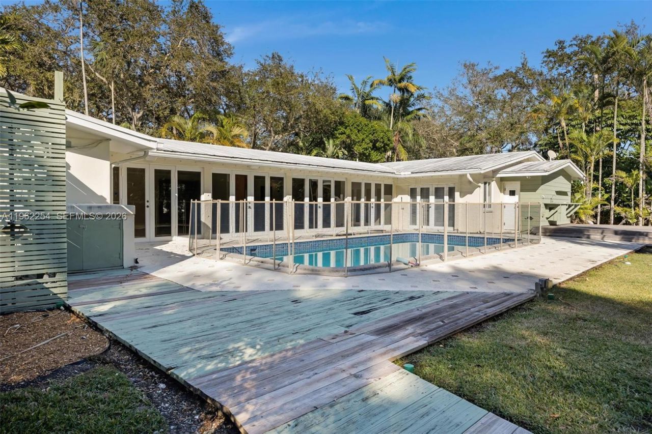 6630 SW 102nd St, Unit 6630, Pinecrest, FL 33156 Photo