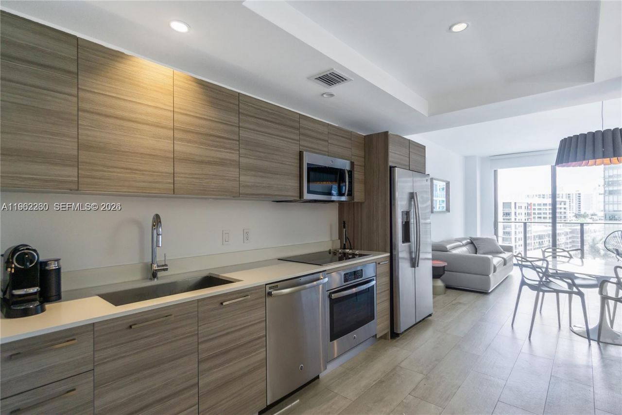 121 NE 34th St, Unit 1203, Miami, FL 33137 Photo