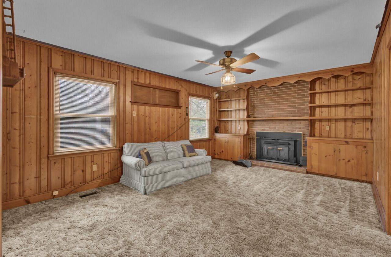 640 Bennett Street Photo 12