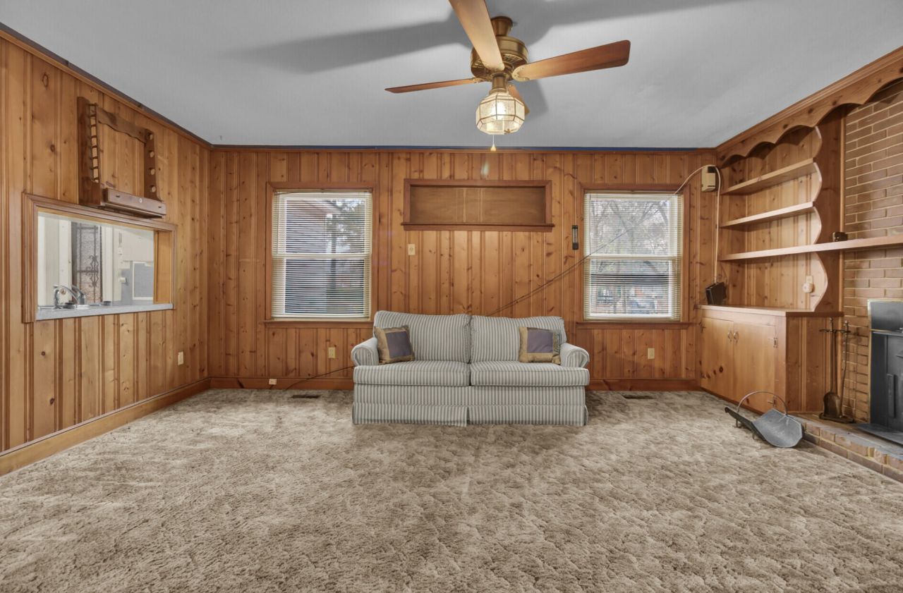 640 Bennett Street Photo 14