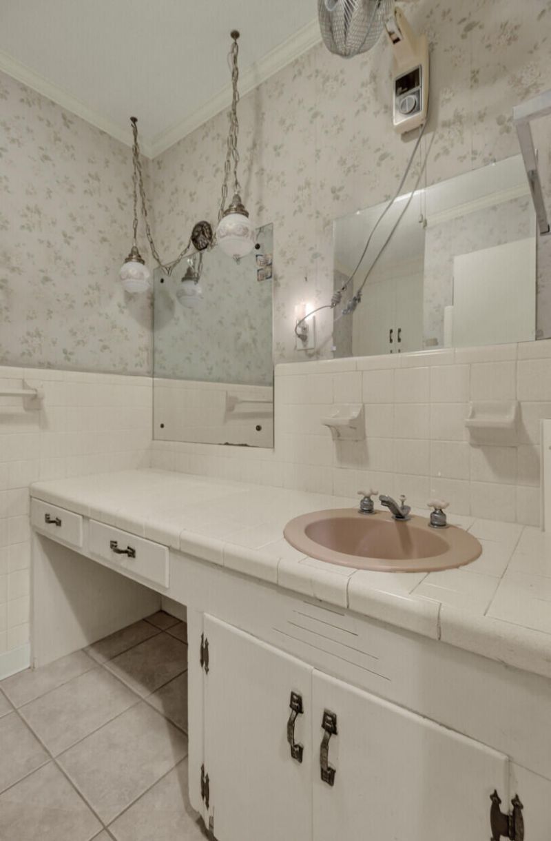 640 Bennett Street Photo 25