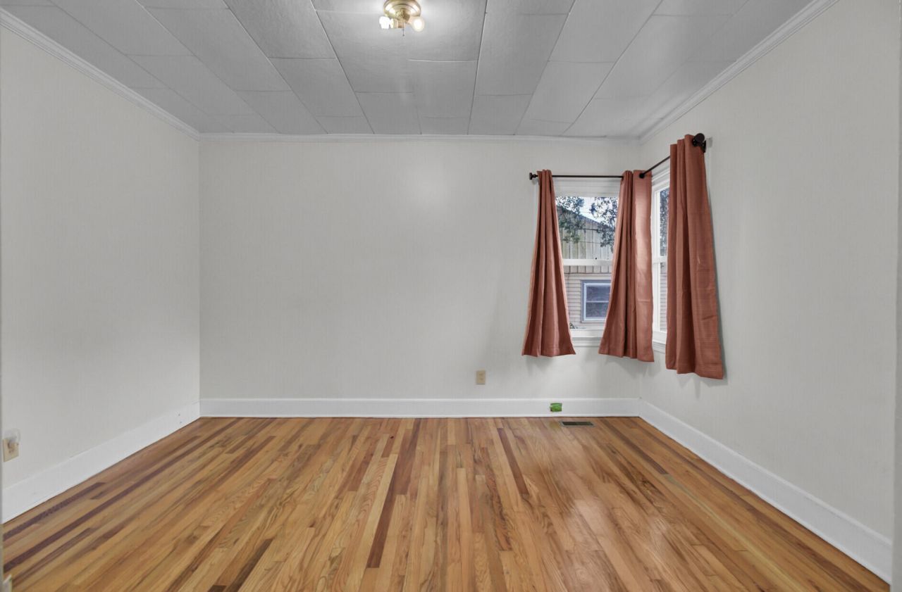 640 Bennett Street Photo 31