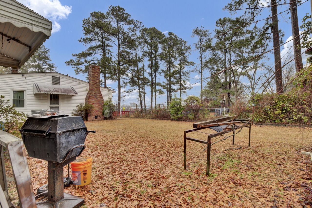 640 Bennett Street Photo 36