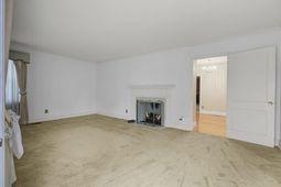 640 Bennett Street photo 4