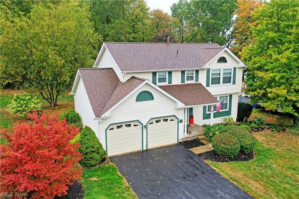 220 Wae Trail, Cortland, OH 44410 Main Photo