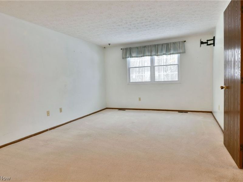 220 Wae Trail, Cortland, OH 44410 Photo 36