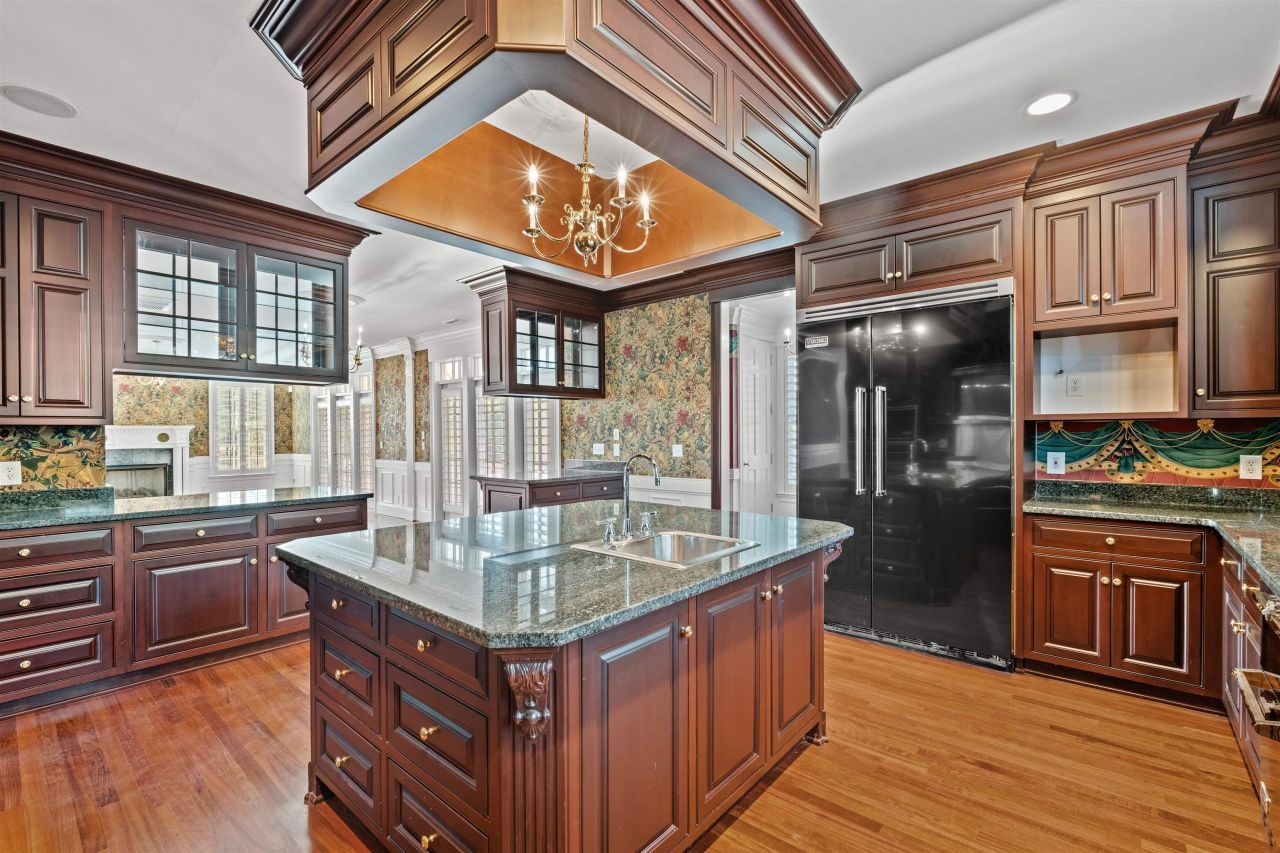 101 Greenwich Dr. Photo 14