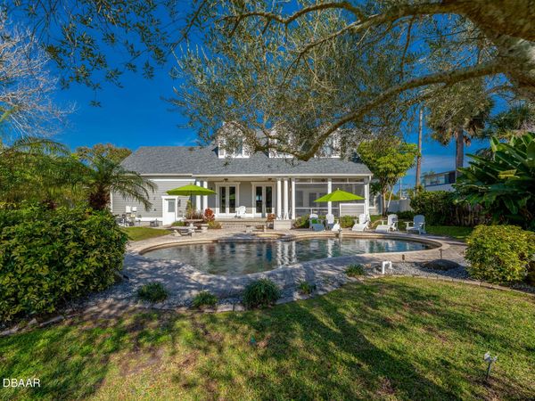 2 Hickory Lane, Daytona Beach, FL 32118