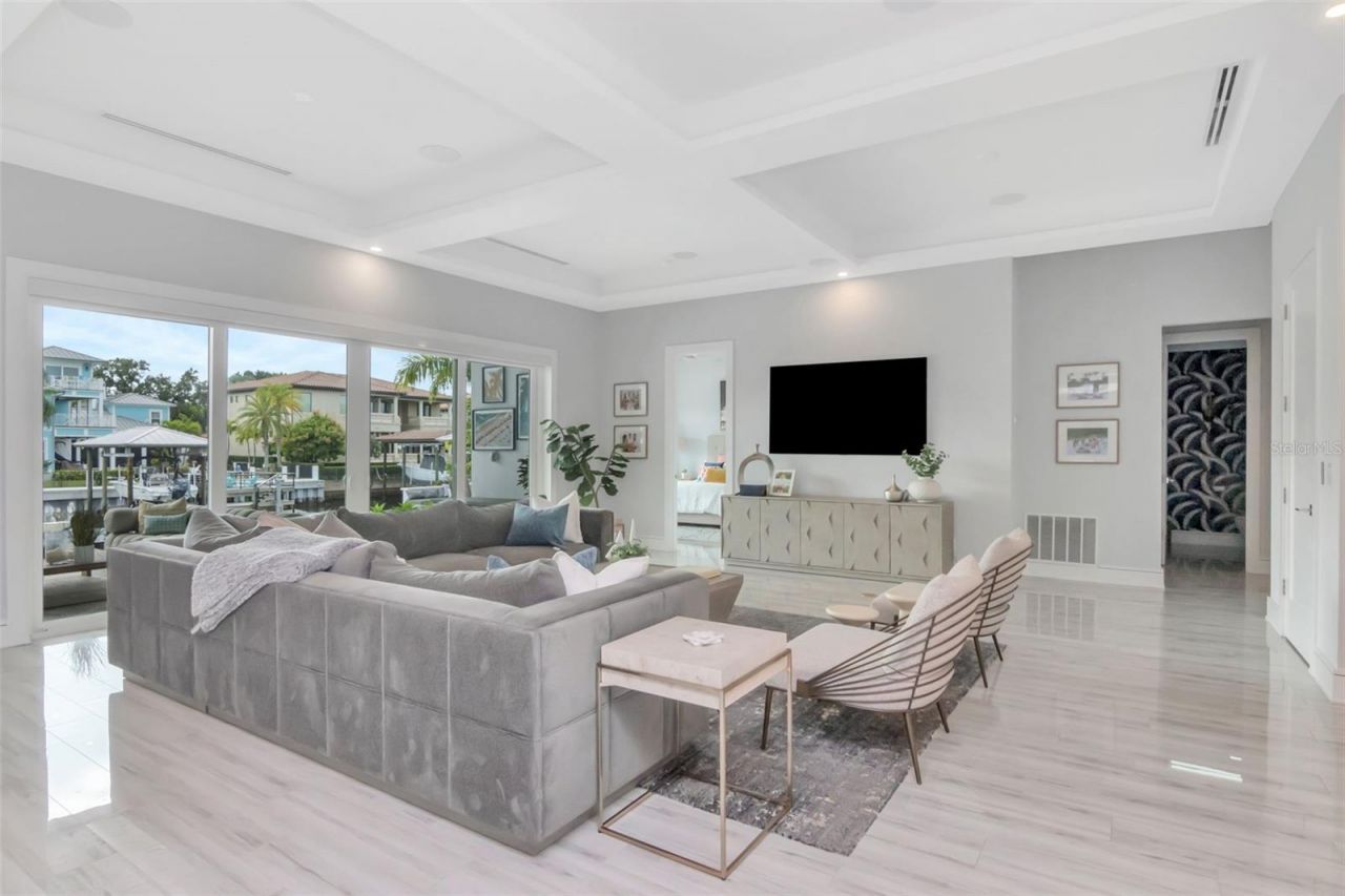 4936 W San Rafael Street, Tampa, FL 33629 Photo