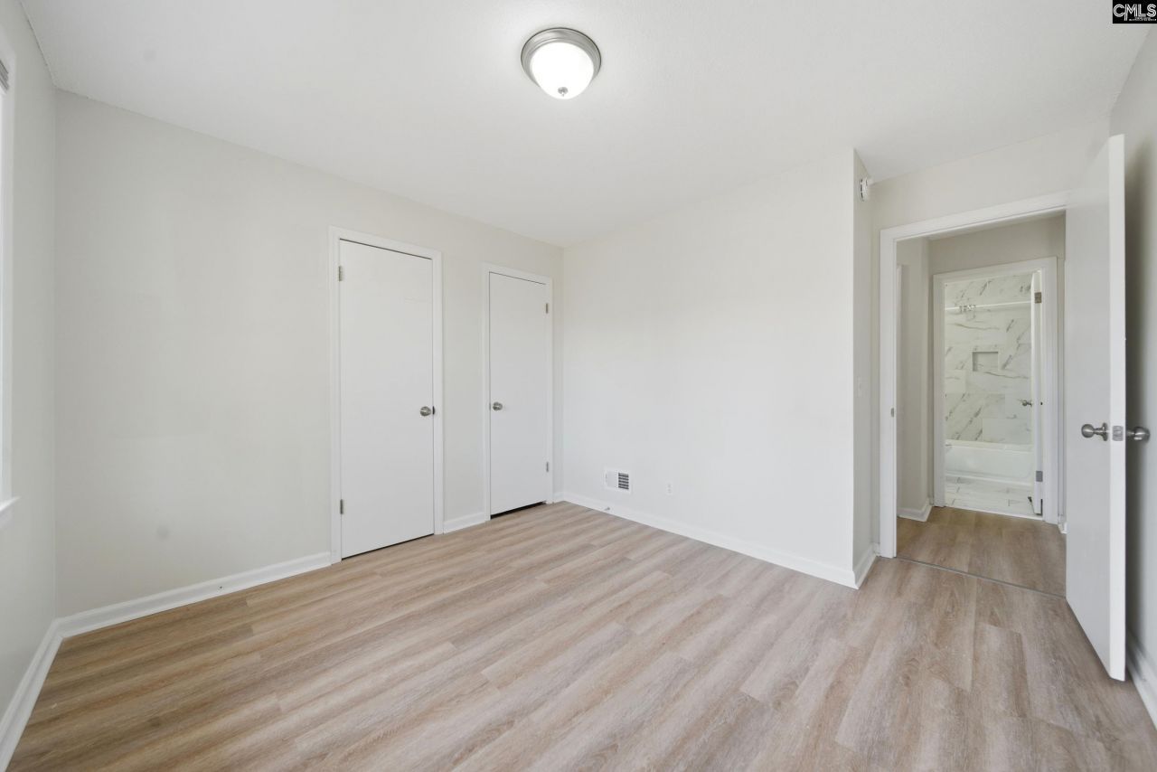 120 Kelly Ct Photo 11