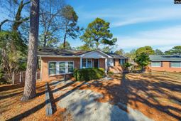 120 Kelly Ct photo 4