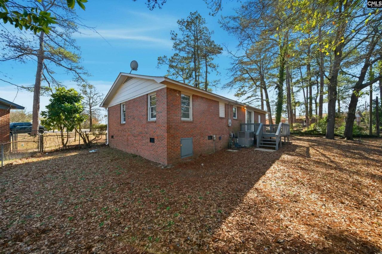 120 Kelly Ct Photo 24