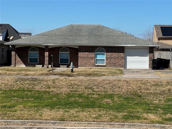 8531 MORRISON Road, New Orleans, LA 70127