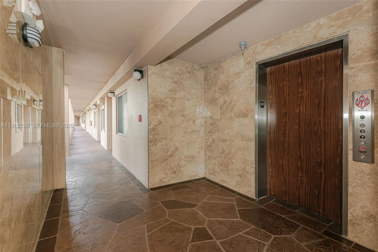 12550 SW 15th St, Unit 302E, Pembroke Pines, FL 33027 Photo