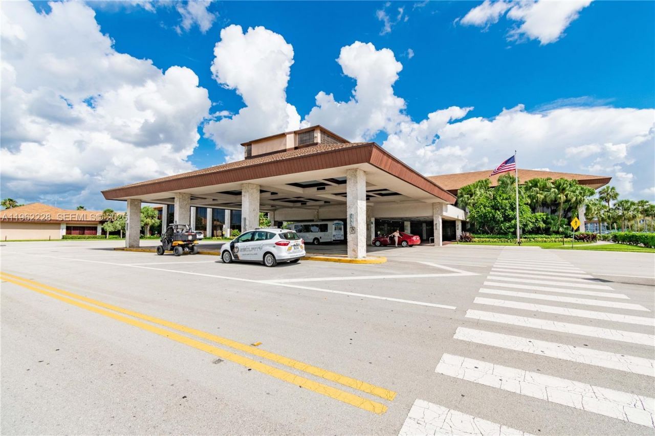 12550 SW 15th St, Unit 302E, Pembroke Pines, FL 33027 Photo