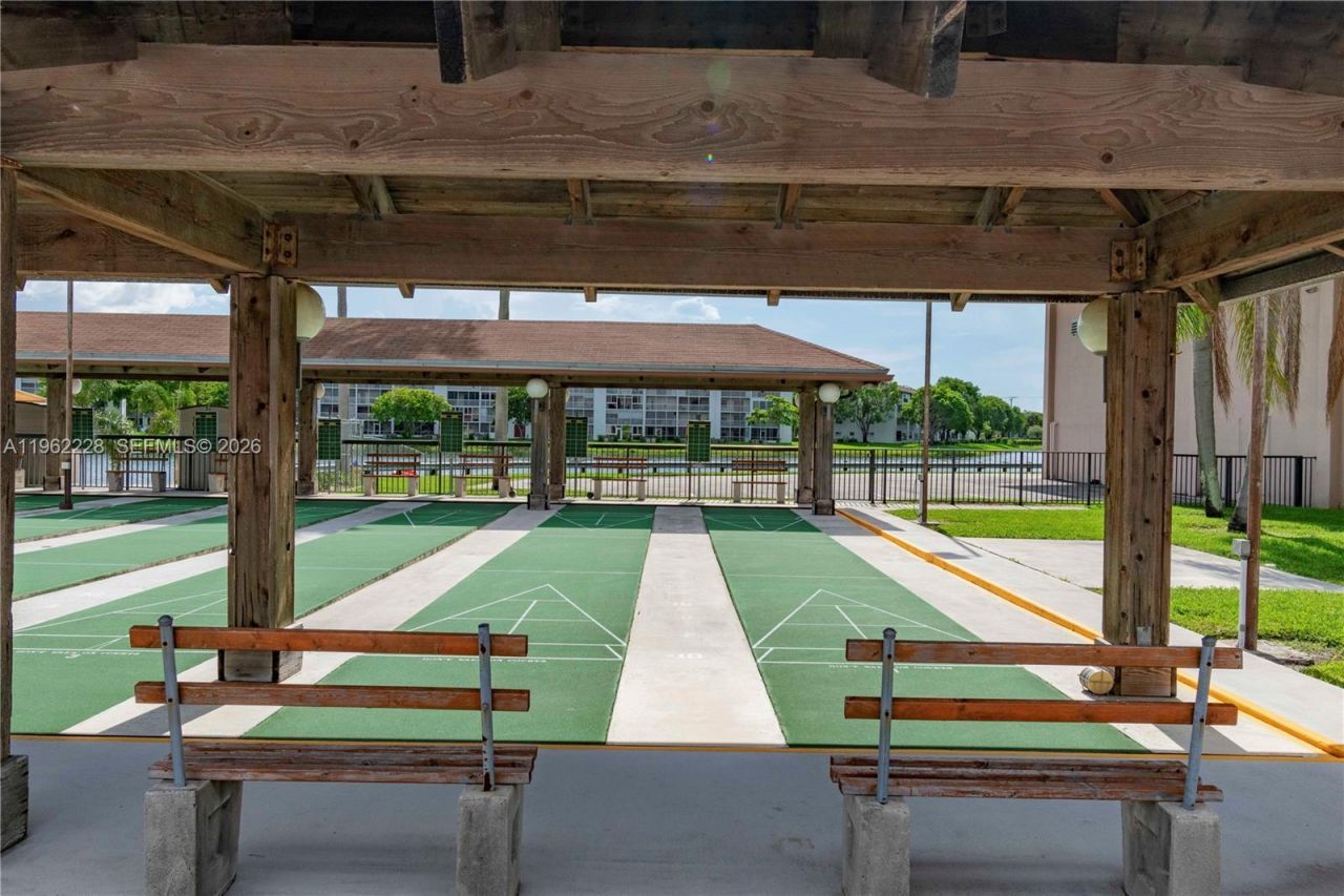 12550 SW 15th St, Unit 302E, Pembroke Pines, FL 33027 Photo