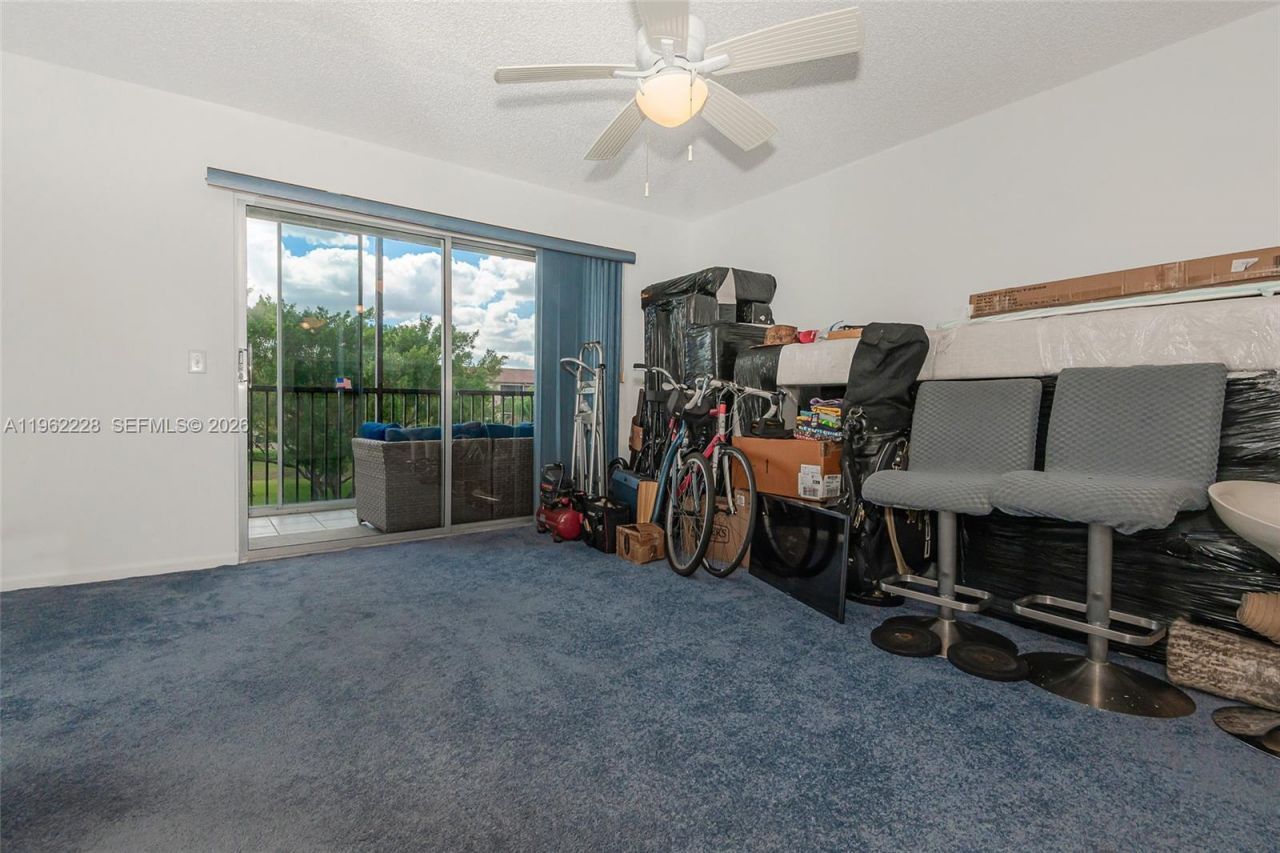 12550 SW 15th St, Unit 302E, Pembroke Pines, FL 33027 Photo