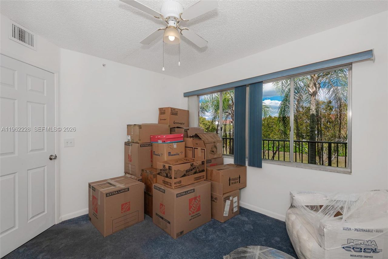12550 SW 15th St, Unit 302E, Pembroke Pines, FL 33027 Photo