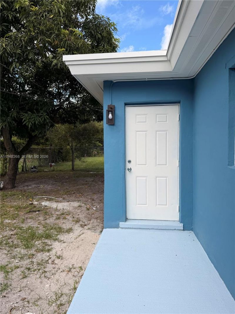 809 NW 12th Ave, Fort Lauderdale, FL 33311 Photo