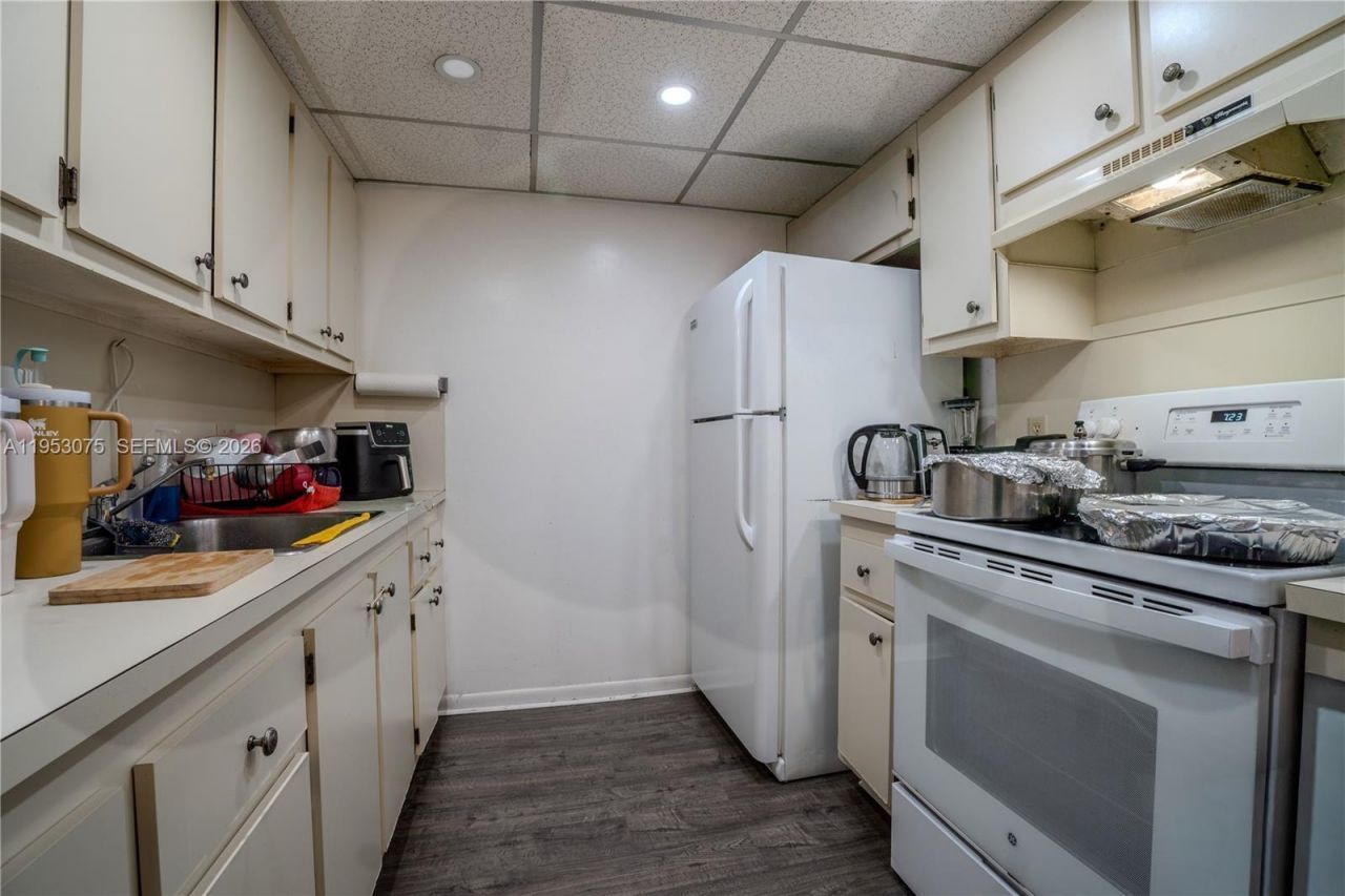 251 SW 134th Way, Unit 302M, Pembroke Pines, FL 33027 Photo
