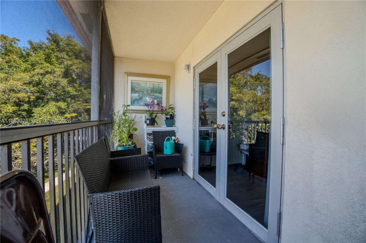 251 SW 134th Way, Unit 302M, Pembroke Pines, FL 33027 Photo