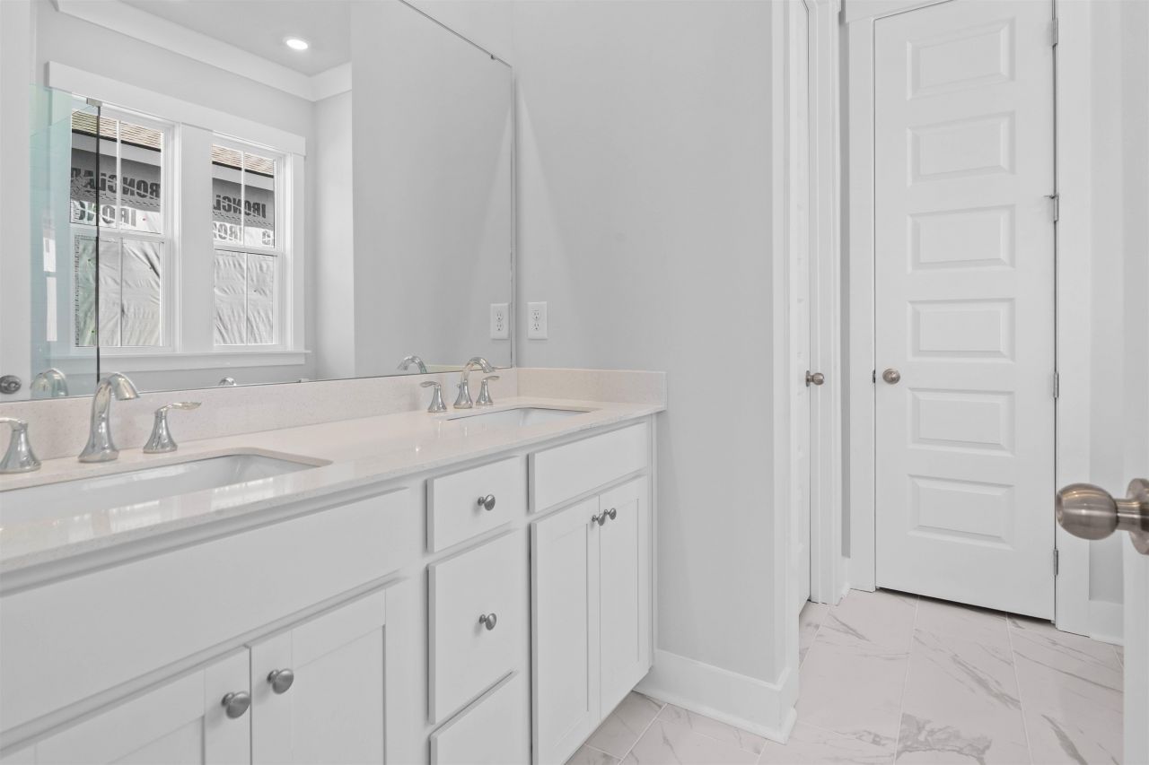 216 Atlantic Breeze St. Photo 23