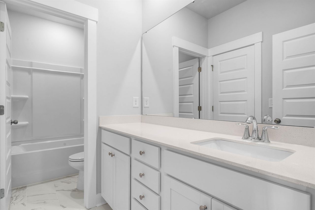 216 Atlantic Breeze St. Photo 5