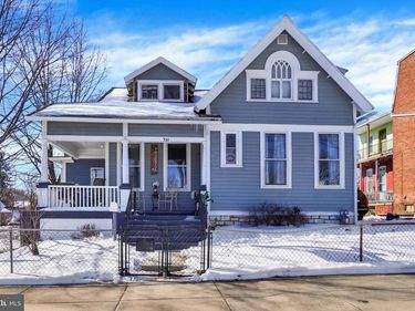 700 N PERSHING AVENUE, YORK, PA 17404