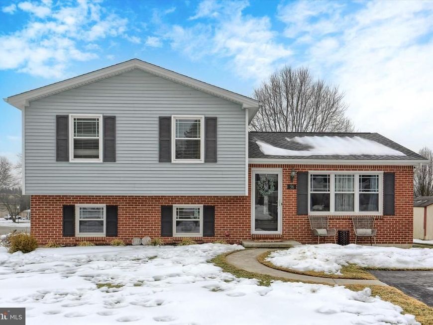 56 Cardinal Drive, Hanover, PA 17331 Main Photo