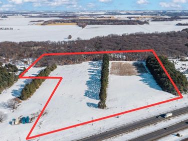 000 Hwy 10 N, Royalton, MN 56373