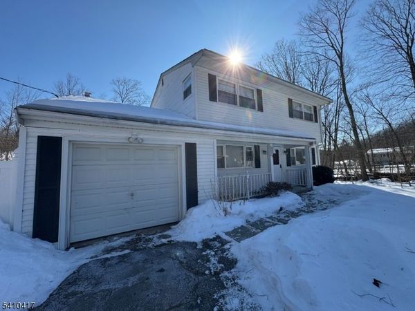49 Frances Ave, Hopatcong, NJ 07874