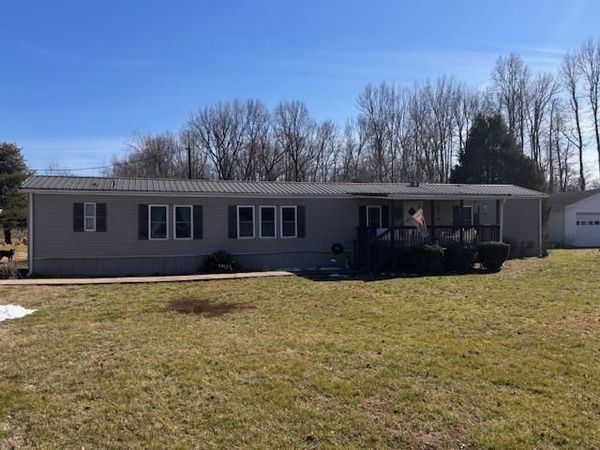 72 S Hopkinsville Street, Nortonville, KY 42442