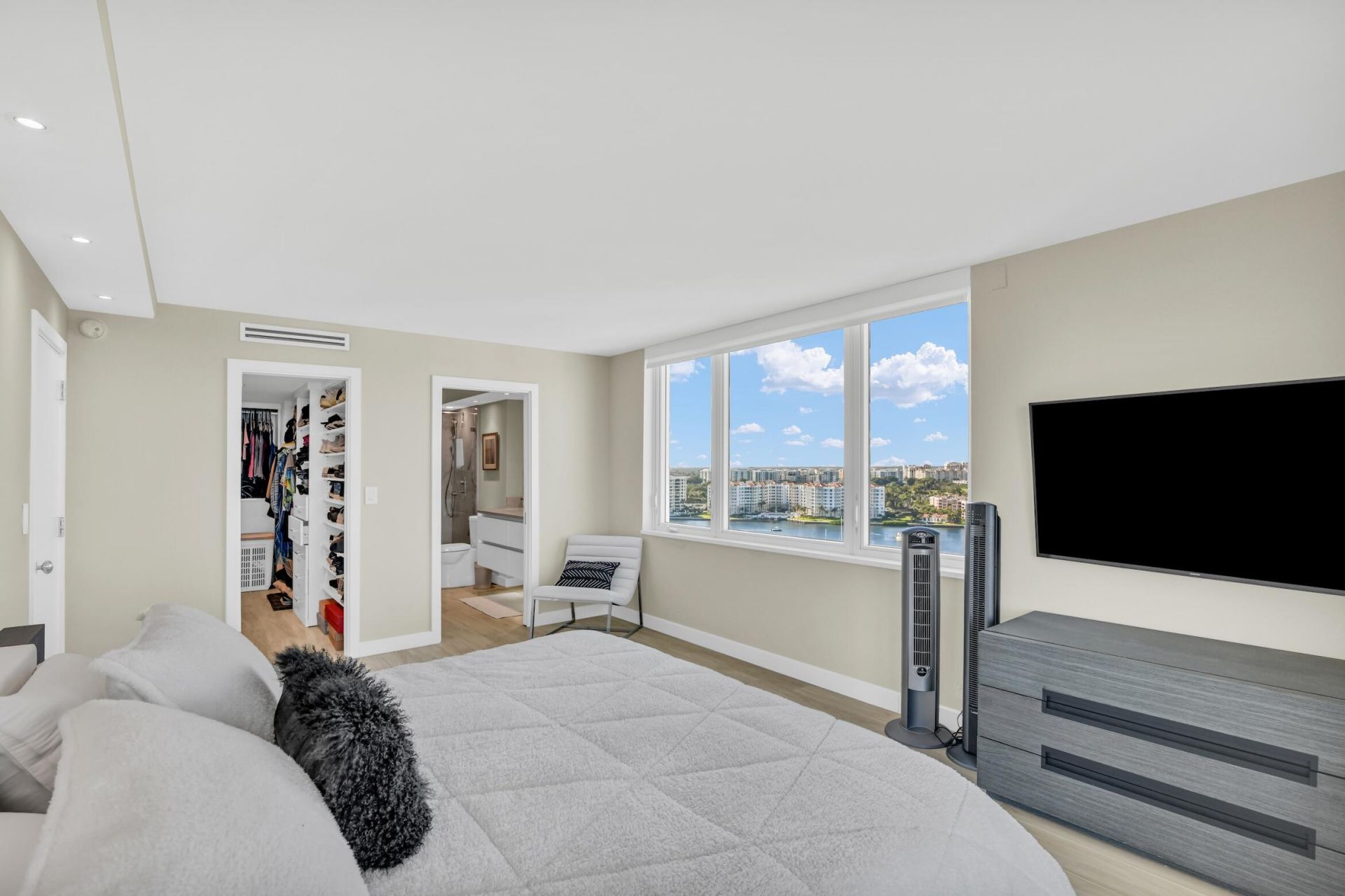 500 S Ocean Boulevard, Unit 1807, Boca Raton, FL 33432 Photo