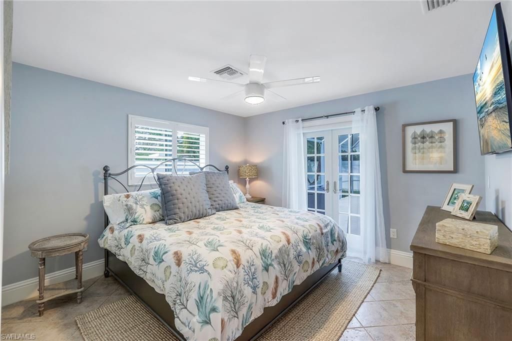 655 Park Shore Dr, Naples, FL 34103 Photo