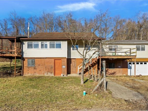 48 Vesta St, Denbo, PA 15429
