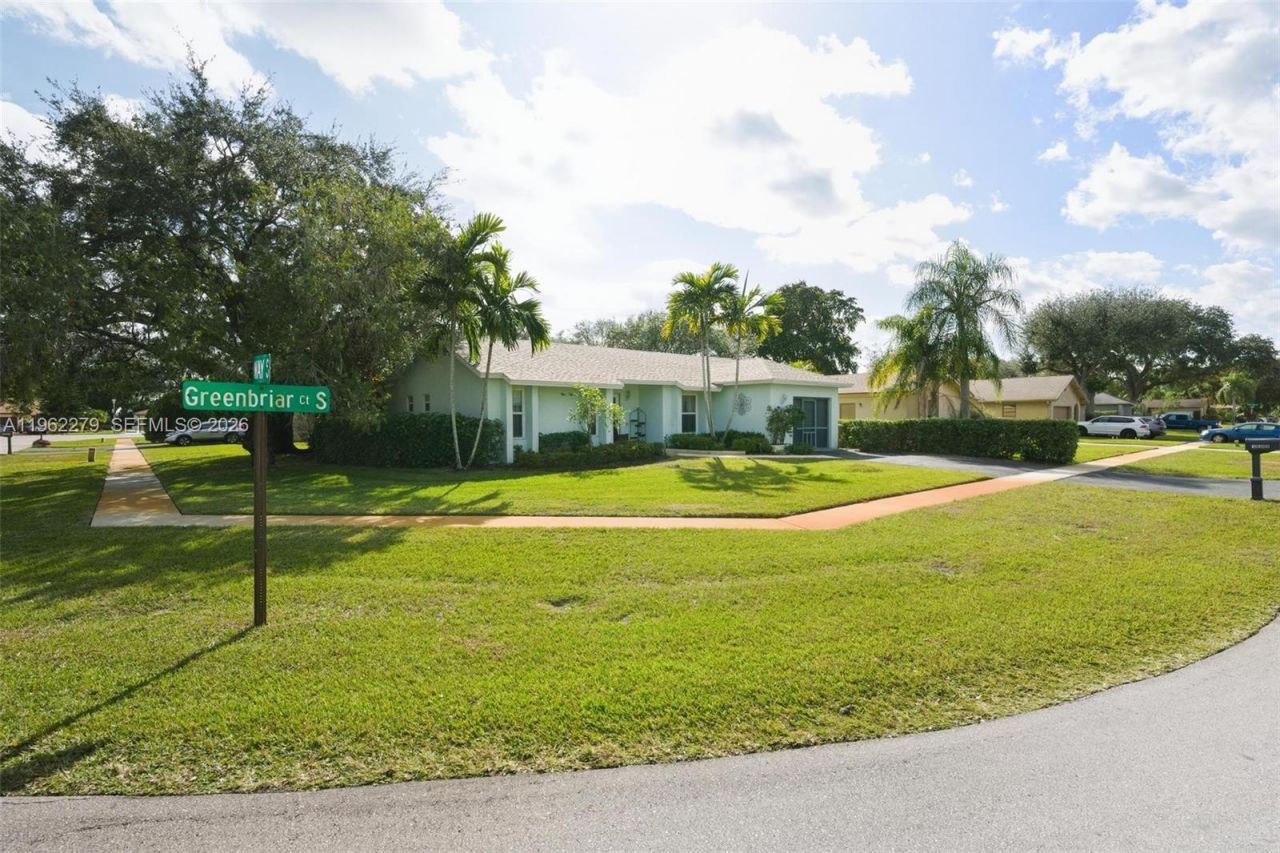 10308 Greenbriar Ct, Boca Raton, FL 33498 Photo