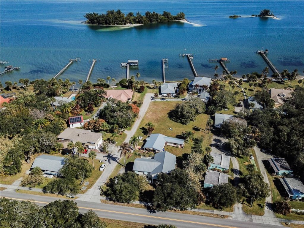 6595 114th Lane, Sebastian, FL 32958 Photo