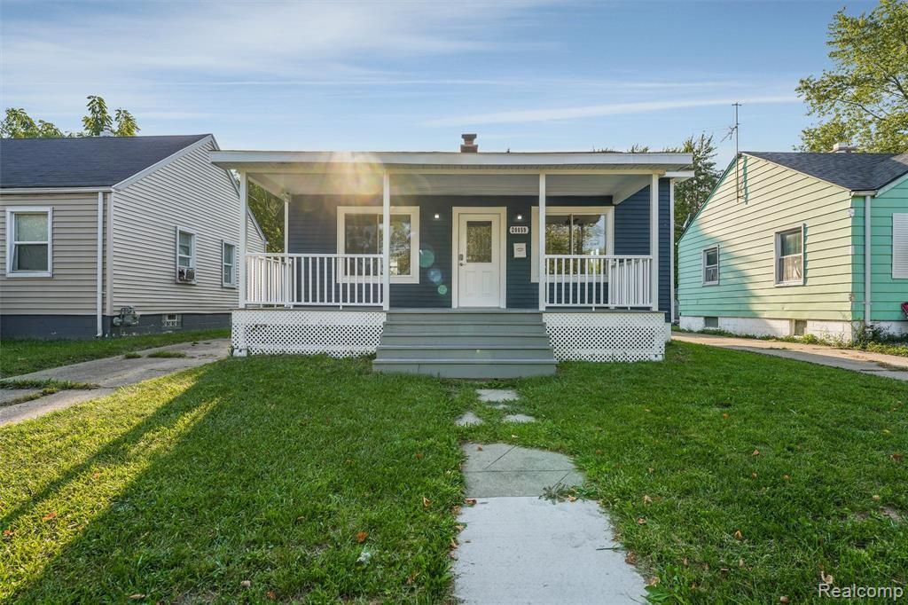 20059 Bradford Street, Detroit, MI 48205 Main Photo