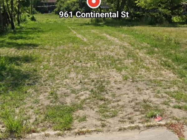 961 Continental Street, Detroit, MI 48215