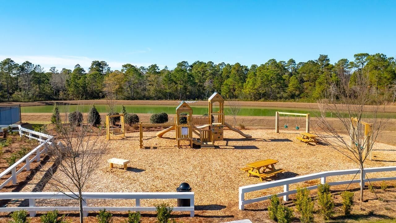 142 Broadstone Drive Photo 11