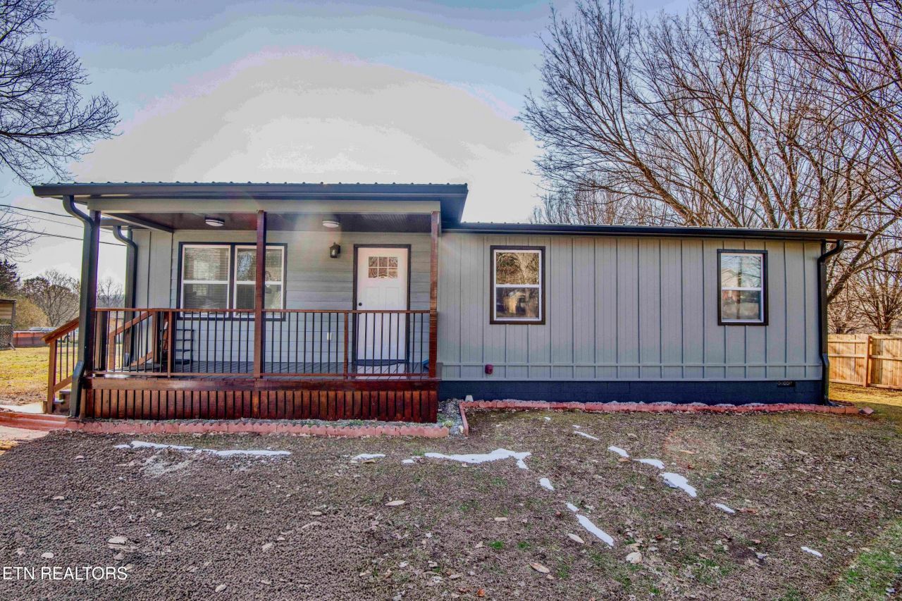 1221 Lincoln Drive Madisonville, TN 37354