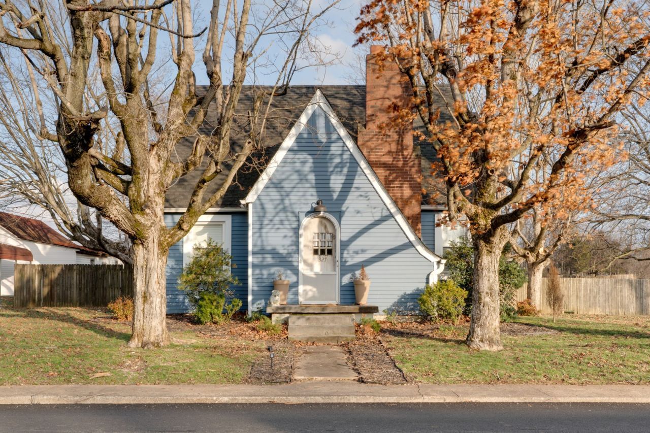 327 Portland Blvd, Portland, TN 37148 Main Photo