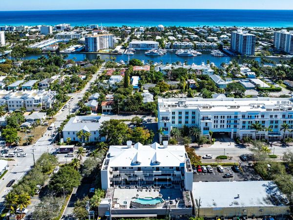 122 SE 6th Avenue, Unit 3, Delray Beach, FL 33483