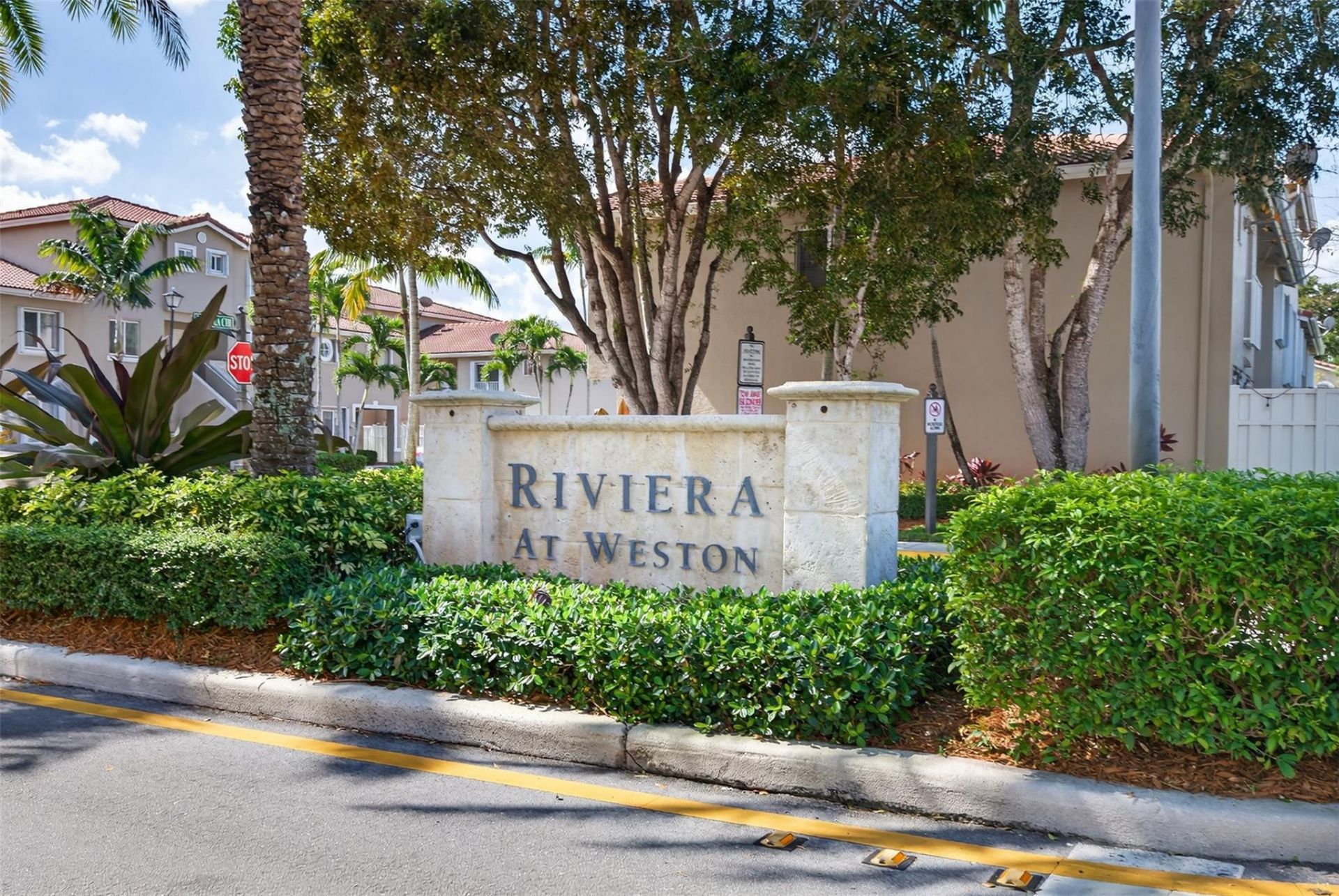 245 Riviera Circle, Unit 245, Weston, FL 33326 Photo