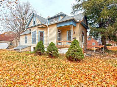 712 WEST Street, SHENANDOAH, IA 51601