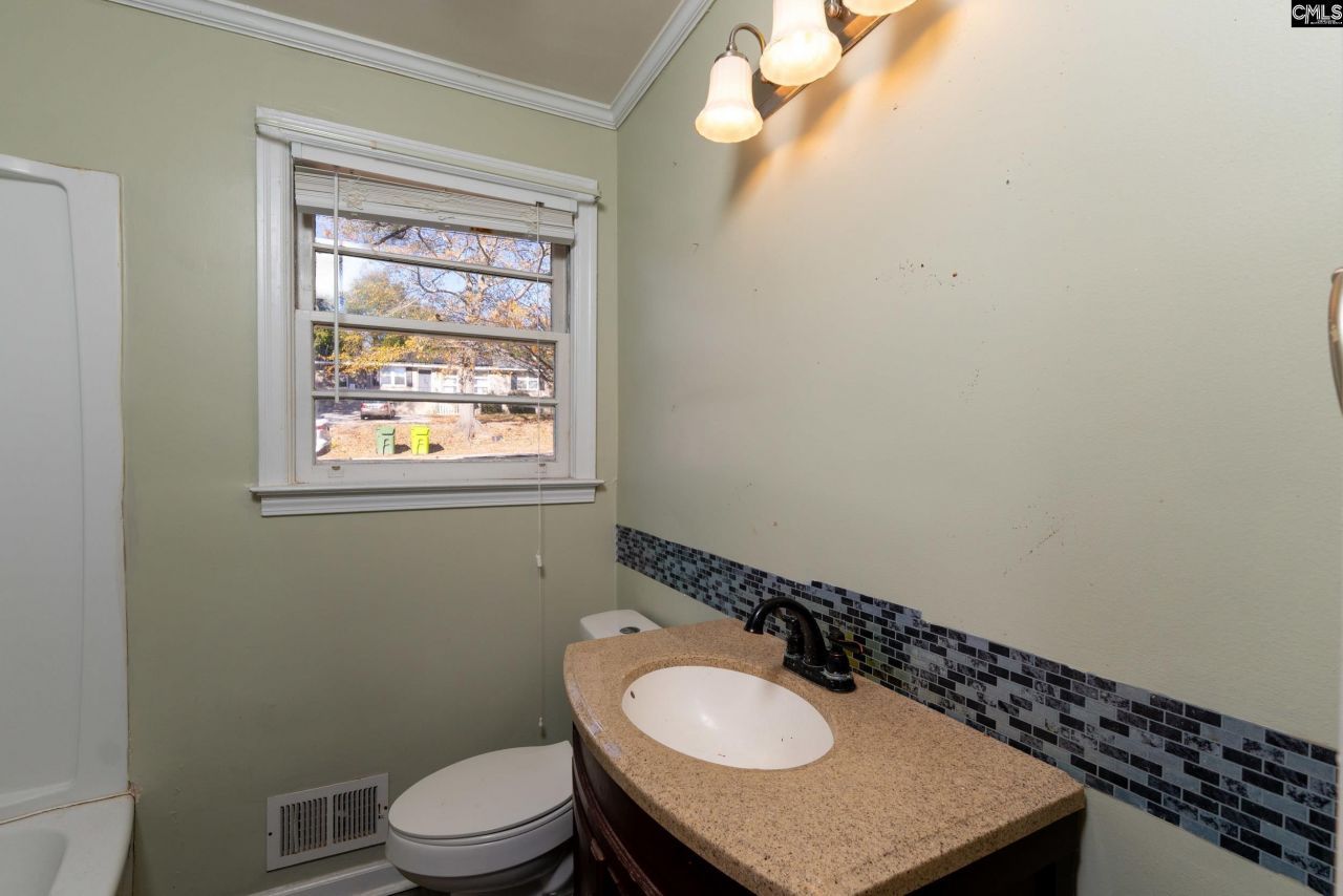 7508 Claudia Drive  Photo 9