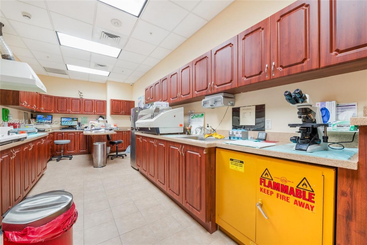 135 San Lorenzo Ave , Unit 100, Coral Gables, FL 33146 Photo