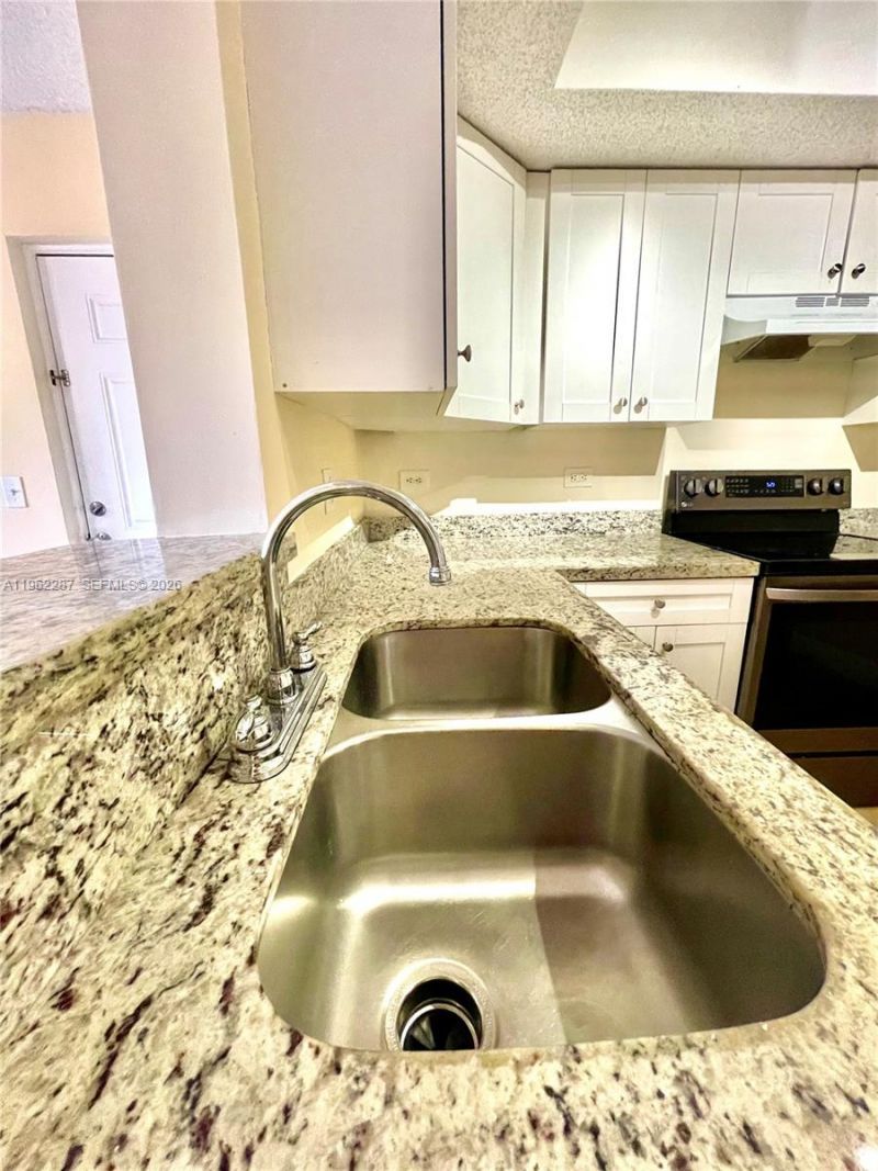 3690 N 56th Ave , Unit 921, Hollywood, FL 33021 Photo