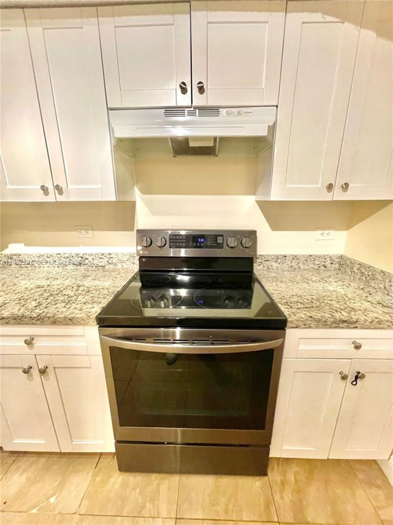 3690 N 56th Ave , Unit 921, Hollywood, FL 33021 Photo