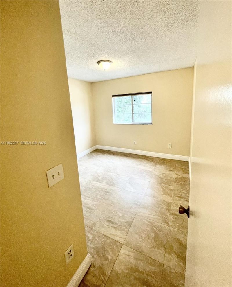 3690 N 56th Ave , Unit 921, Hollywood, FL 33021 Photo